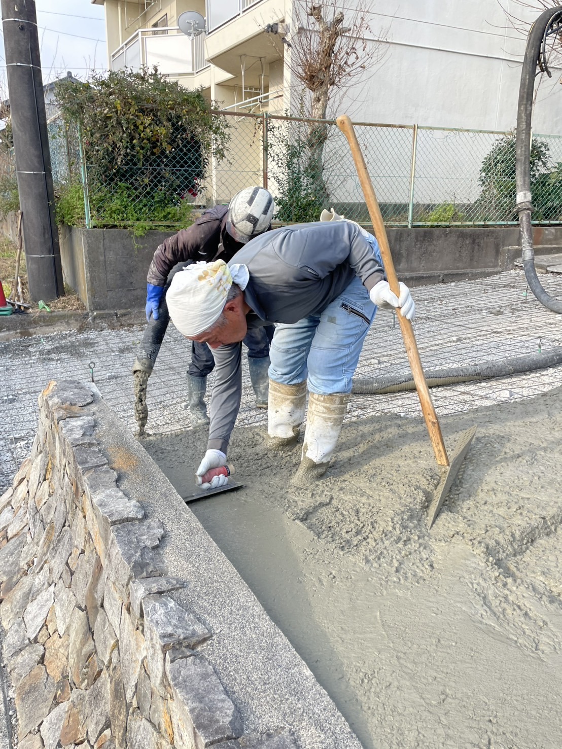 牧之原市 不動産事務所の駐車場 土間コンクリート施工